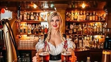 Ανακαλύψτε τις καλύτερες παμπ στις Γούβες Ηρακλείου Κρήτης και σε κοντινές περιοχές με αυτόν τον αναλυτικό οδηγό. Με λεπτομερείς περιγραφές, ώρες λειτουργίας και αξιολογήσεις πελατών, θα βρείτε το ιδανικό μέρος για να απολαύσετε μια παγωμένη μπύρα, παραδοσιακό ελληνικό φαγητό και ζωντανή μουσική. Είτε ψάχνετε ένα μέρος για να πιείτε μερικά ποτά κοντά στην παραλία, είτε ένα μέρος για να παρακολουθήσετε αθλητικά ή απλά να περάσετε καλά με φίλους και να πιείτε μερικά κοκτέιλ το βράδυ, θα το βρείτε εδώ. Ο οδηγός μας παρέχει όλες τις πληροφορίες που χρειάζεστε, συμπεριλαμβανομένης της θέσης στο χάρτη, των οδηγιών, των ωρών λειτουργίας, της διεύθυνσης και των στοιχείων επικοινωνίας για κάθε τοπική παμπ και μπαρ στις Κάτω Γούβες Ηρακλείου Κρήτης και στα περίχωρα.