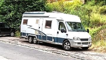 Ανακαλύψτε τα πάντα για την ενοικίαση τροχόσπιτων και τα καλύτερα γραφεία ενοικίασης οχημάτων αναψυχής στις Γούβες Ηρακλείου Κρήτης. Ο οδηγός μας παρέχει όλες τις πληροφορίες που χρειάζεστε, συμπεριλαμβανομένης της τοποθεσίας στον χάρτη, οδηγίες οδήγησης, ώρες λειτουργίας, διεύθυνση και στοιχεία επικοινωνίας των κορυφαίων εταιρειών ενοικίασης τροχόσπιτων στις Κάτω Γούβες Ηρακλείου Κρήτης και σε κοντινές περιοχές. Αποκτήστε τις καλύτερες προσφορές για ενοικίαση τροχόσπιτων και αυτοκινούμενων, ώστε να μπορείτε να αποφασίσετε ποιο αυτοκινούμενο τροχόσπιτο είναι κατάλληλο για τις διακοπές σας στην Κρήτη!