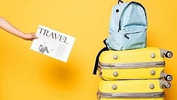 Οι Γούβες Κρήτης προσφέρουν στους επισκέπτες μια μοναδική εμπειρία συνδυάζοντας την ομορφιά της φύσης με πλούσια ιστορία και ζωντανή κουλτούρα. Απολαύστε χαλαρωτικές στιγμές στις μαγευτικές παραλίες με τα κρυστάλλινα νερά, δοκιμάστε τις τοπικές γεύσεις, εξερευνήστε την ενδιαφέρουσα ιστορία της περιοχής και αφεθείτε στη ζεστή φιλοξενία των κατοίκων. Μπορείτε επίσης να λάβετε μέρος σε μια σειρά από υπαίθριες δραστηριότητες, όπως θαλάσσια σπορ, τζετ σκι, σέρφινγκ και καταδύσεις. Για όσους επιθυμούν να εξερευνήσουν τον τοπικό πολιτισμό, υπάρχουν πολλά μουσεία και γκαλερί για να επισκεφτείτε. Μπορείτε επίσης να ψωνίσετε στην τοπική αγορά, όπου μπορείτε να βρείτε υπέροχα δώρα, αναμνηστικά, γυναικεία ρούχα και εξαιρετικά κοσμήματα. Επιπλέον, η παραλία στις Κάτω Γούβες είναι μια από τις καλύτερες αμμώδεις παραλίες στη βόρεια ακτή του νησιού της Κρήτης, όπου μπορείτε να απολαύσετε το κολύμπι και την ηλιοθεραπεία. Ακόμη, μπορείτε να νοικιάσετε σκάφος και να εξερευνήσετε την εκπληκτική ακτογραμμή ή να νοικιάσετε αυτοκίνητο και να εξερευνήσετε τα παραδοσιακά χωριά. Ο οδηγός μας θα σας βοηθήσει να ανακαλύψετε τα καλύτερα πράγματα που μπορείτε να κάνετε στις Γούβες Ηρακλείου Κρήτης και να αξιοποιήσετε στο έπακρο τις διακοπές σας στην Κρήτη.